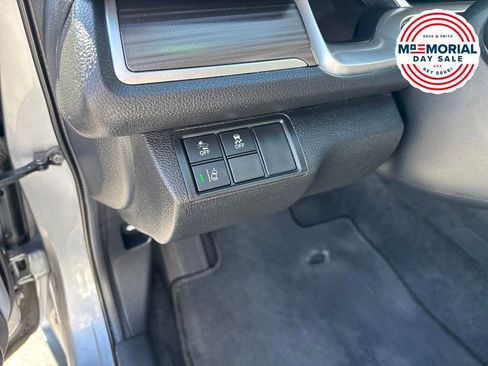 Used 2020 Honda Civic Touring image 5