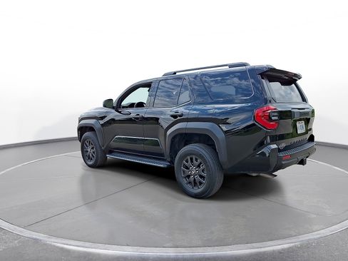 Used 2025 Toyota 4Runner SR5 AWD/4WD image 6