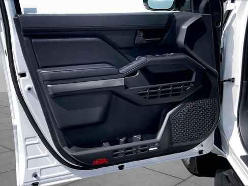 New 2026 Toyota Tacoma SR5 AWD/4WD image 10