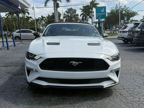 Used 2018 Ford Mustang Premium RWD image 8
