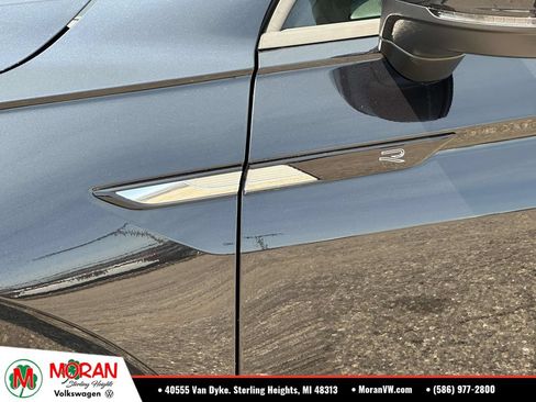 Certified 2024 Volkswagen Tiguan SE R-Line FWD image 10