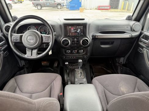 Used 2013 Jeep Wrangler Unlimited Sport image 18