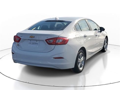 Certified 2017 Chevrolet Cruze LT w/ Convenience Package image 4