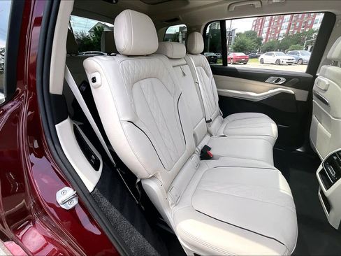 Used 2026 BMW X7 xDrive40i AWD/4WD image 19