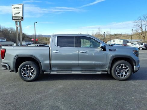 New 2026 GMC Sierra 1500 SLT w/ SLT Premium Package AWD/4WD image 8
