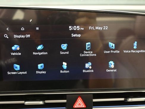 Used 2023 Hyundai Elantra Limited w/ Preferred Accessory Package FWD image 26
