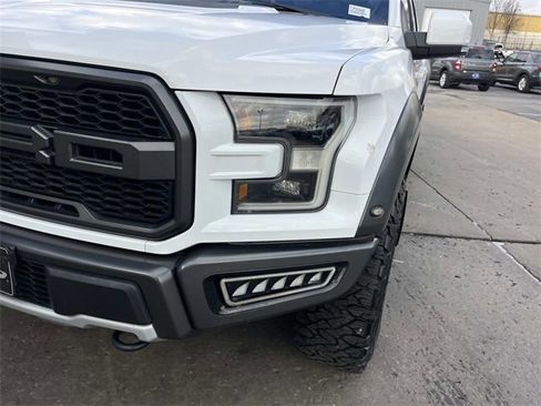 Used 2018 Ford F150 Raptor w/ Equipment Group 802A Luxury image 9