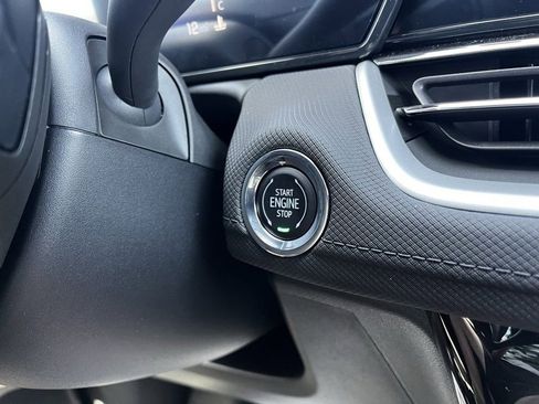 New 2025 Chevrolet TrailBlazer LT w/ LT Cold Weather Package image 17