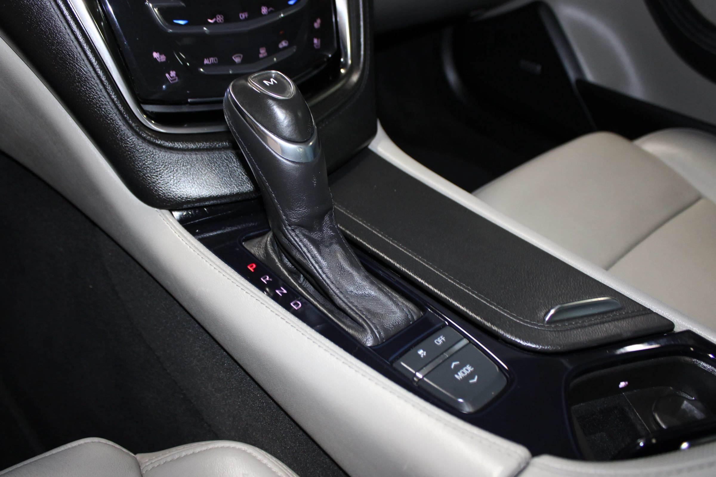 Used 2017 Cadillac CTS Luxury RWD image 20