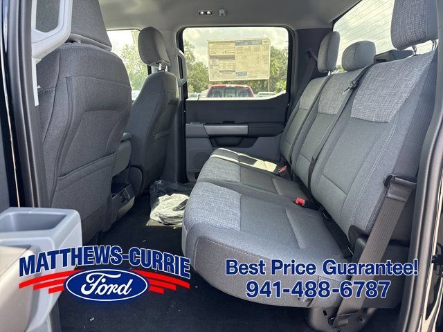 New 2026 Ford F250 XLT w/ FX4 Off-Road Package AWD/4WD image 12