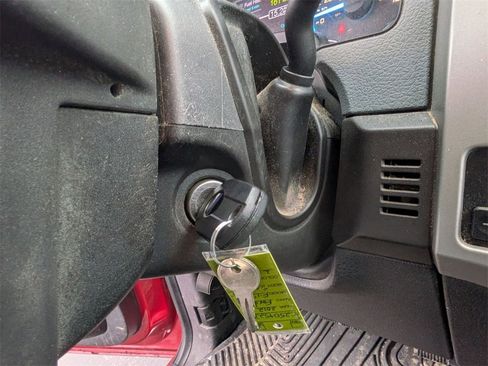 Used 2012 Ford F150 XLT w/ XTR Pkg image 20