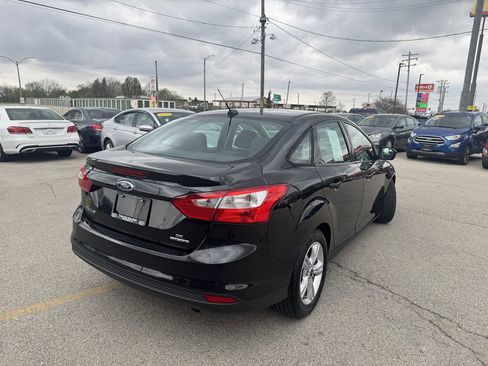 Used 2014 Ford Focus SE w/ SE Winter Package FWD image 7