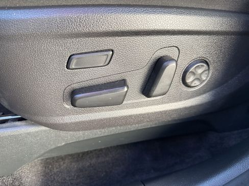 Used 2021 Hyundai Palisade Limited image 24