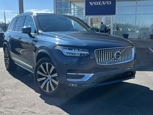 Certified 2023 Volvo XC90 B5 Plus w/ Protection Package image 10