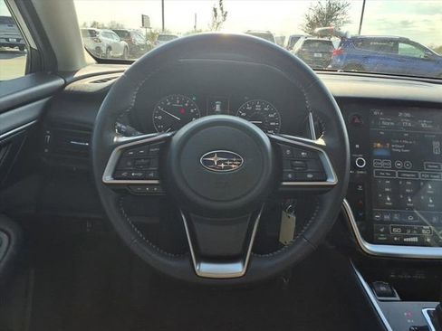 Certified 2025 Subaru Outback Premium image 11