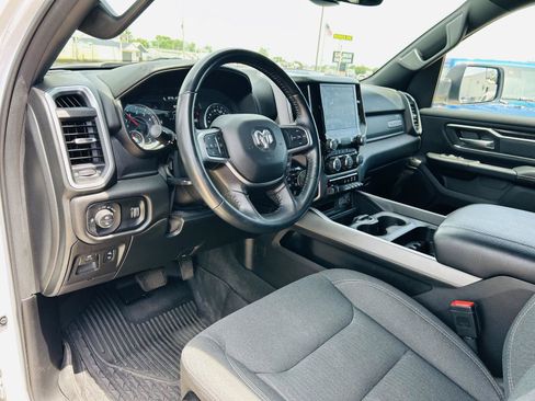 Used 2022 RAM 1500 Big Horn AWD/4WD image 12