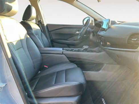 Used 2022 Nissan Rogue SL w/ SL Premium Package image 13