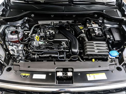 Used 2024 Volkswagen Taos S image 11