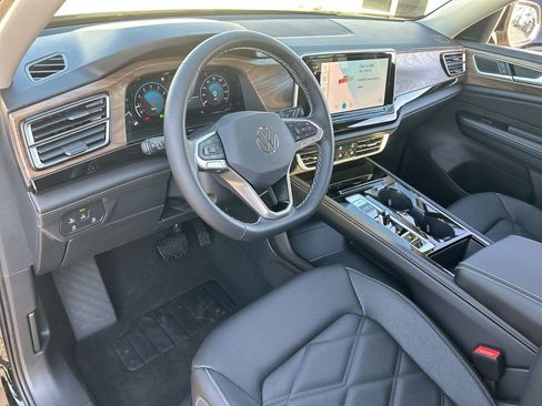 New 2026 Volkswagen Atlas SE image 14