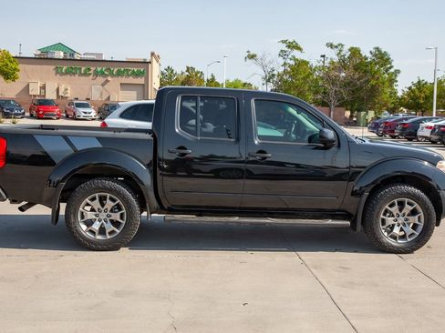 Used 2021 Nissan Frontier SV image 4