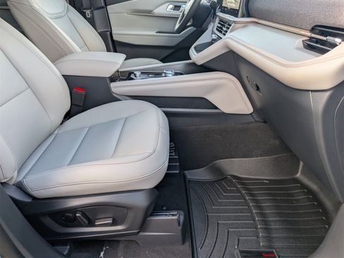 New 2026 Ford Explorer Active w/ Active Comfort Package image 28