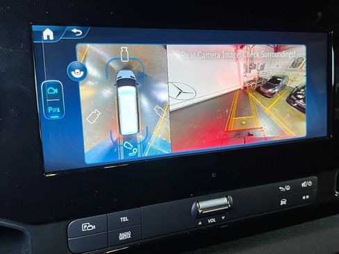 Used 2025 Mercedes-Benz Sprinter 2500 image 38