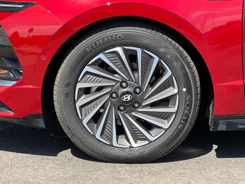 New 2025 Hyundai Sonata Limited image 25