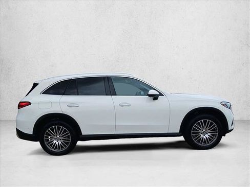 Certified 2026 Mercedes-Benz GLC 300 image 4