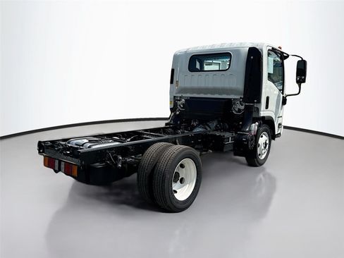 New 2025 Chevrolet Low Cab Forward RWD image 7