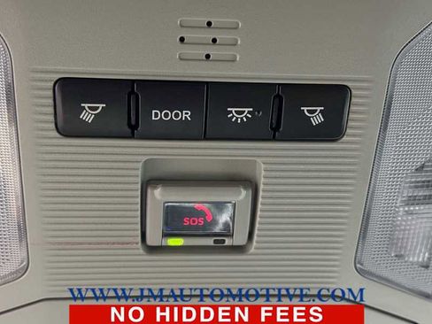 Used 2020 Toyota RAV4 XLE image 38