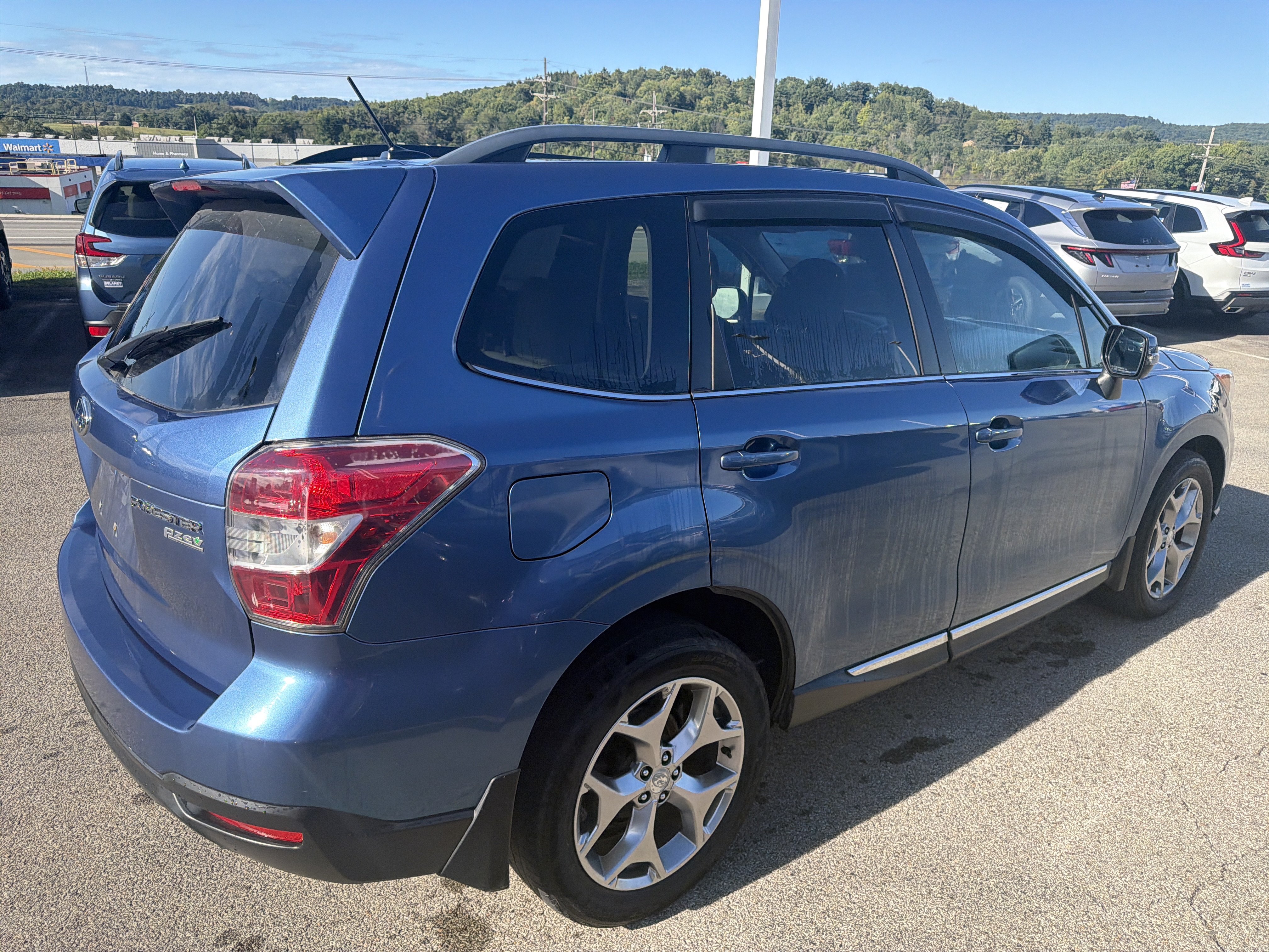 Used 2015 Subaru Forester 2.5i Touring AWD/4WD image 3