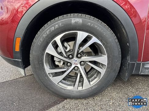 Used 2023 Buick Envision Essence image 36