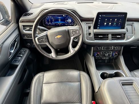 Used 2022 Chevrolet Suburban LT image 22