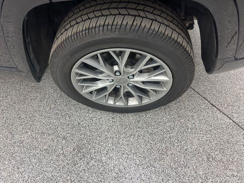 Used 2022 Jeep Grand Cherokee Summit w/ Adv Protech Group IV image 8