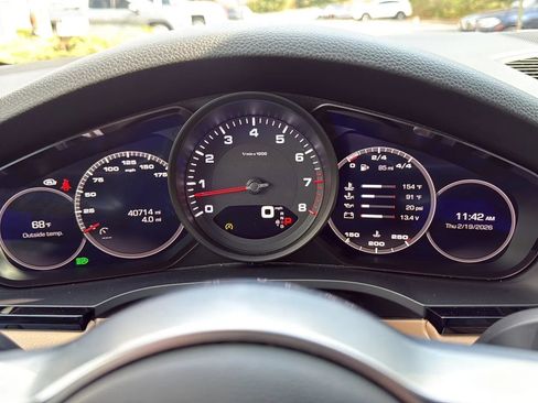 Used 2020 Porsche Cayenne image 29