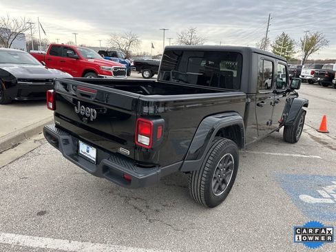 Used 2023 Jeep Gladiator Overland image 31