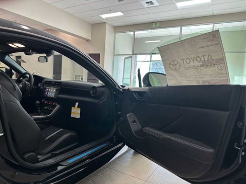 New 2026 Toyota GR86 Premium image 25