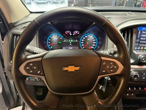 Used 2021 Chevrolet Colorado ZR2 w/ ZR2 Midnight Special Edition AWD/4WD image 18