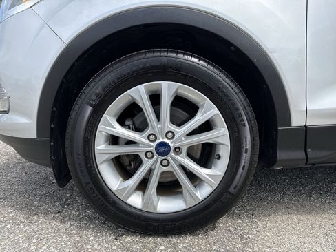 Used 2018 Ford Escape SEL FWD image 18