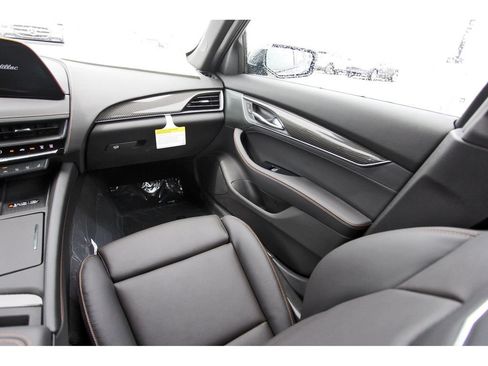 New 2026 Cadillac CT5 V RWD image 10