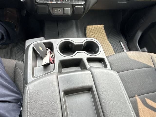 Used 2024 Chevrolet Silverado 1500 Custom Trail Boss w/ Turbomax Blackout Package AWD/4WD image 24