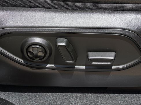Used 2024 Jeep Grand Cherokee Limited 4xe AWD/4WD image 29