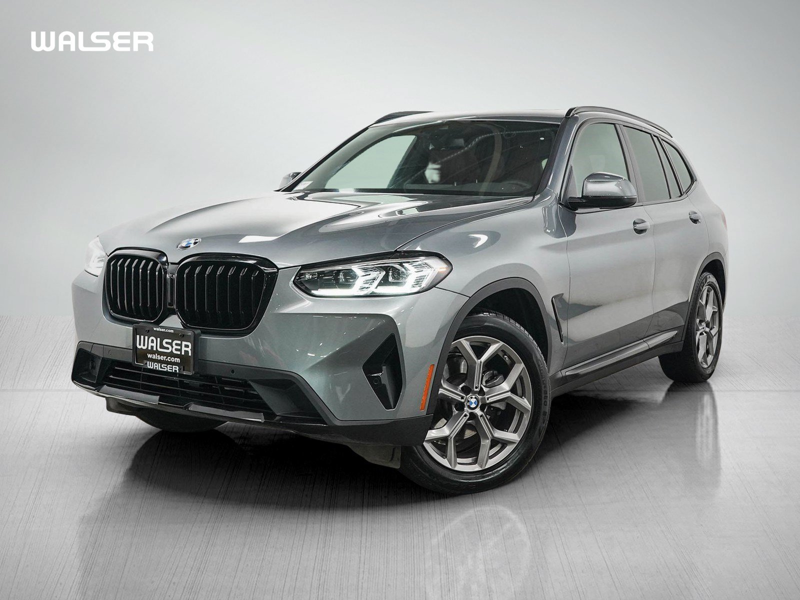 Used 2023 BMW X3 xDrive30i AWD/4WD image 1