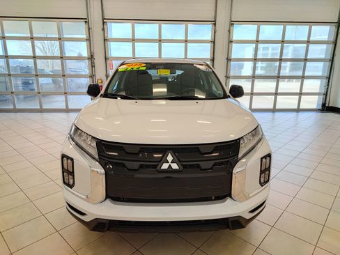 Used 2025 Mitsubishi Outlander Sport LE image 9