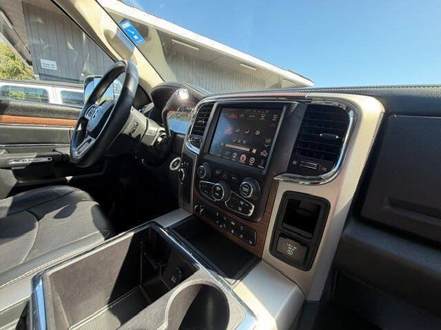 Used 2014 RAM 2500 Laramie w/ Convenience Group AWD/4WD image 20