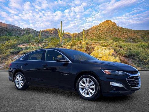 Used 2023 Chevrolet Malibu LT FWD image 2