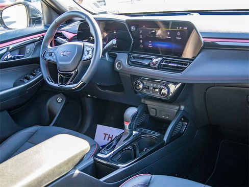 New 2025 Chevrolet TrailBlazer RS w/ Convenience Package image 18