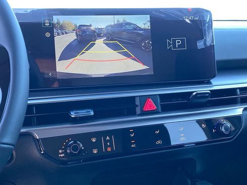 New 2026 Kia Sorento LX FWD image 17