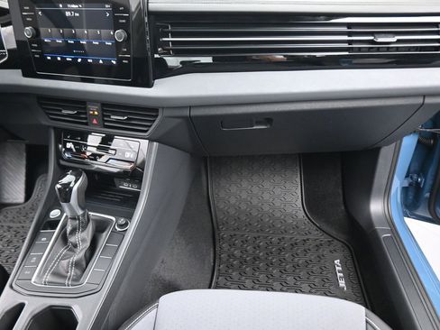 New 2026 Volkswagen Jetta SE FWD image 43
