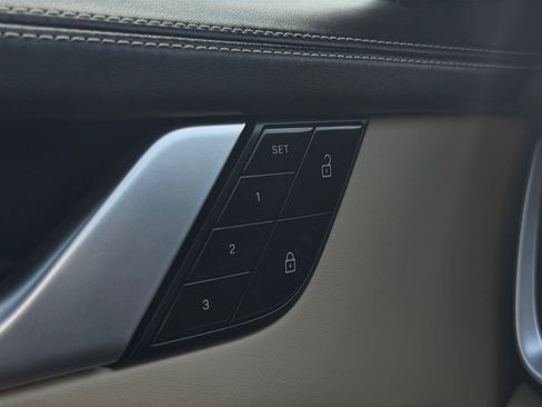 Certified 2021 Porsche 911 Carrera RWD image 26